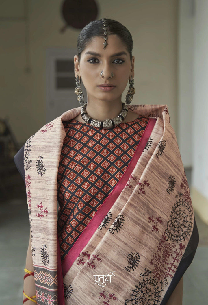 Tribal Art Off-White Knitted Silk Daily Wear Saree With Blouse - Fashion Nation